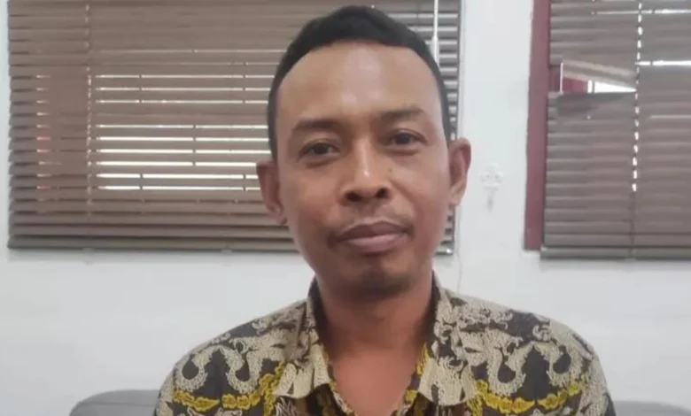 Anggota KPU Lombok Timur Zainul Muttaqin