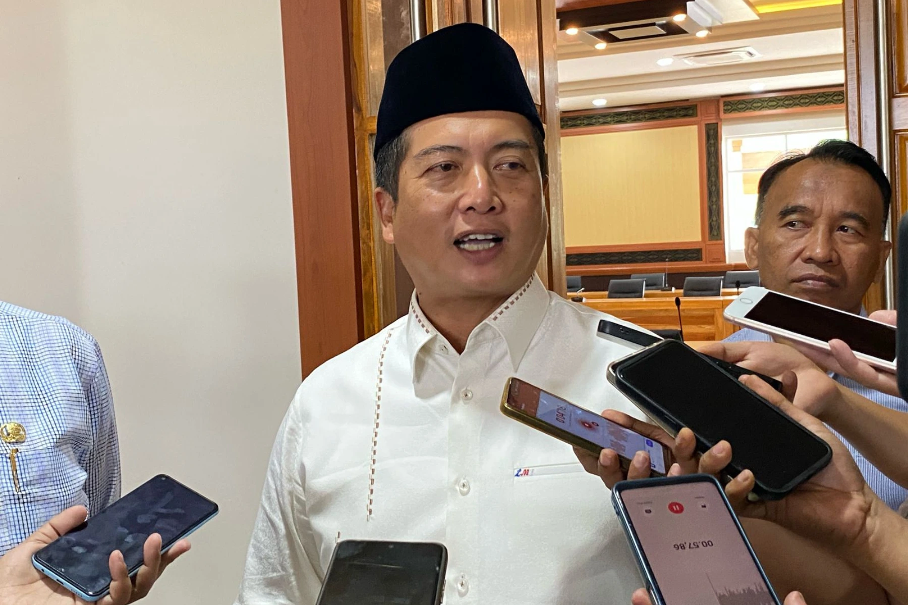 Gubernur NTB Lalu Muhamad Iqbal