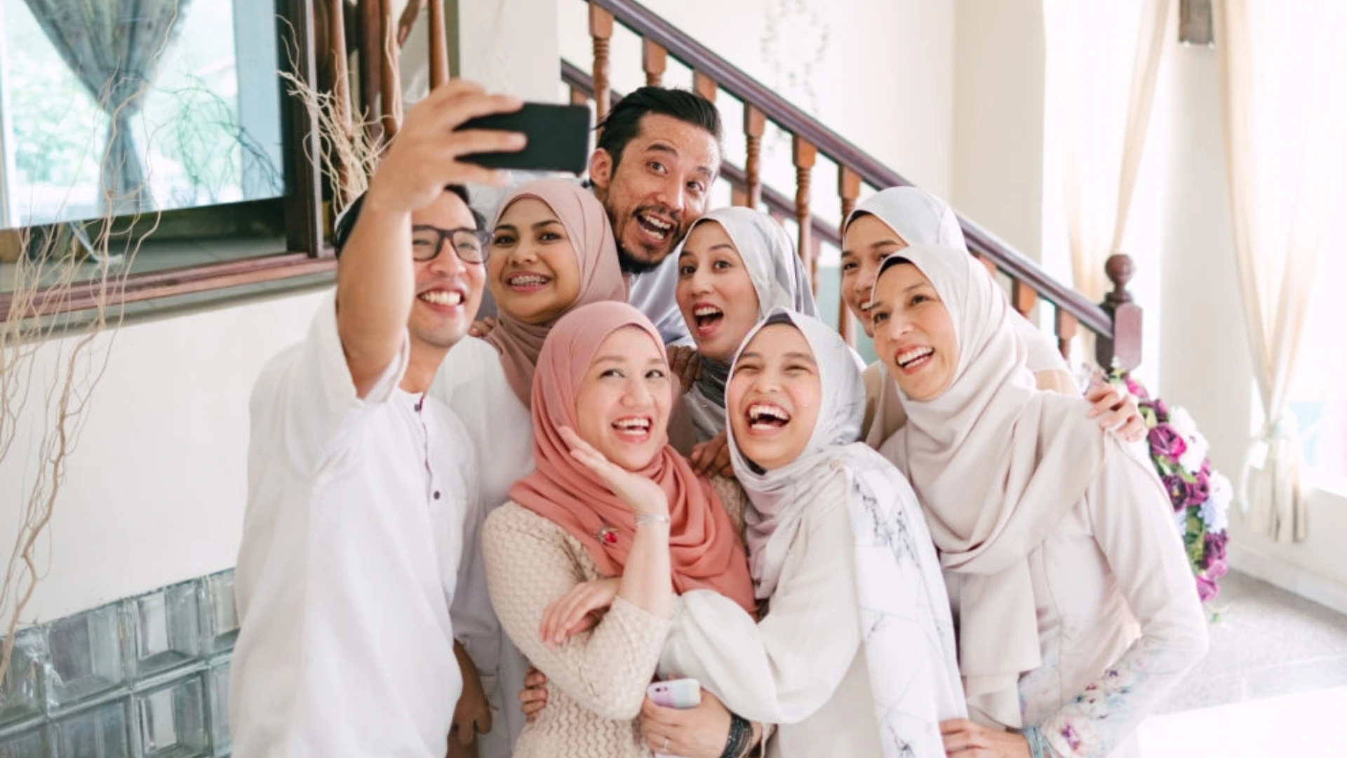 Ilustrasi kumpul bersama keluarga saat Lebaran