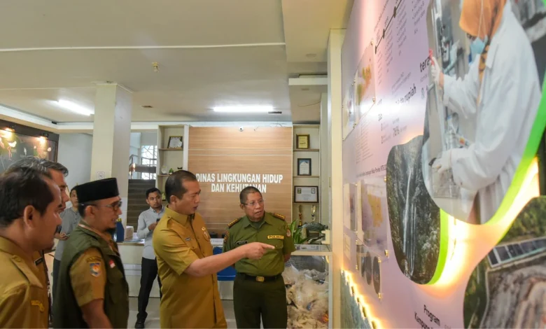 Gubernur Lalu Iqbal Berkunjung ke Dinas LHK NTB