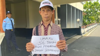 Honorer asal Lombok Timur Zainuddin