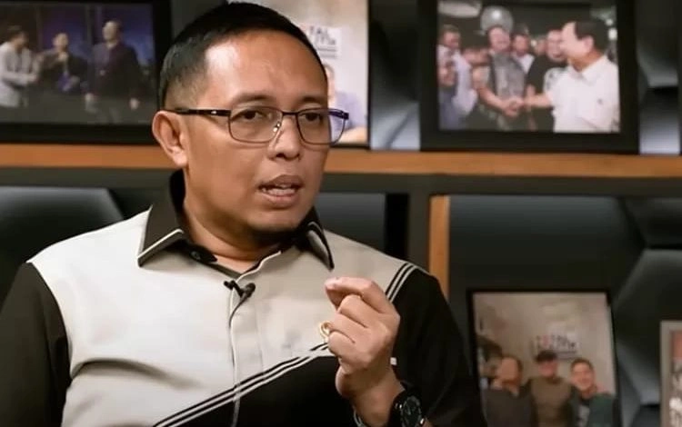 Kepala Kantor Komunikasi Kepresidenan PCO Hasan Nasbi Revisi UU TNI