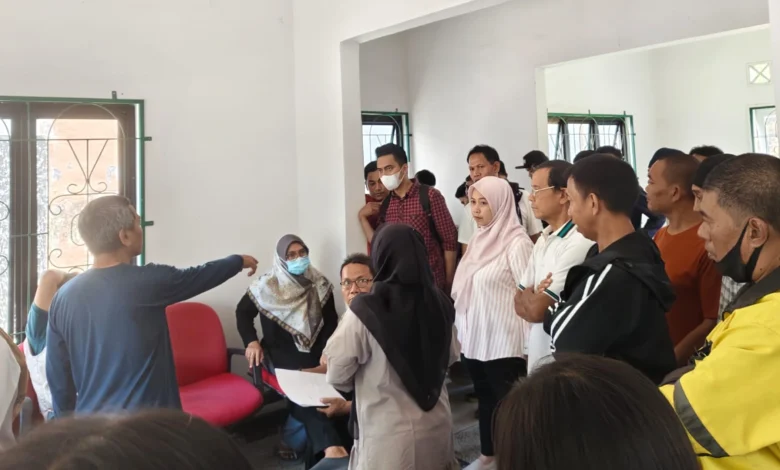 Mediasi eks karyawan hotel grand legi