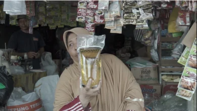 Pedagang MinyaKita di Pasar Pagesangan