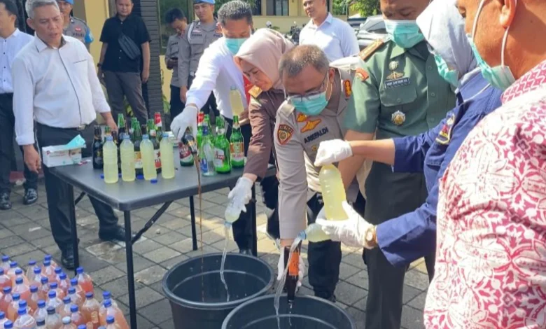 Pemusnahan Barang Bukti Hasil Operasi Pekat Rinjani 2025