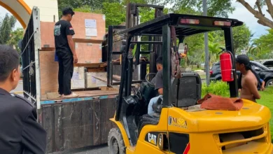 Penurunan Lift Islamic Center NTB dari Jerman