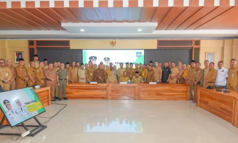 Rapat Perdana Gubernur Lalu Iqbal bersama Pejabat Pemprov NTB Hasil Asesmen Pejabat Eselon II