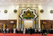 Salat Tarawih Pertama di Islamic Center NTB