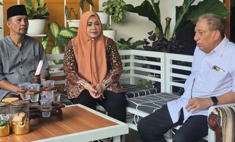 Wagub NTB Umi Dinda Bertemua Mantan Bupati Sumbawa