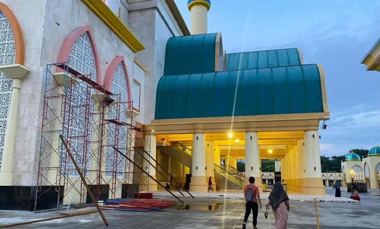 Perbaikan Masjid Hubbul Wathan Islamic Center NTB