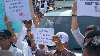 Honorer Kota Mataram Gelar Aksi Tolak Penundaan Pengangkatan CASN 2024