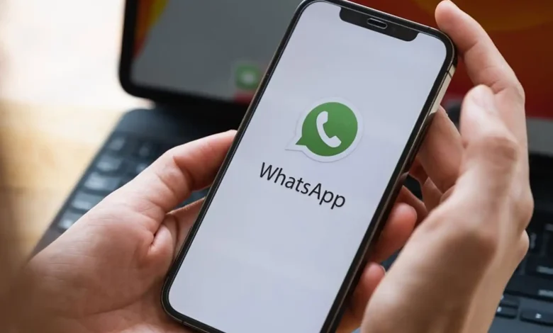 ilustrasi telepon whatsapp
