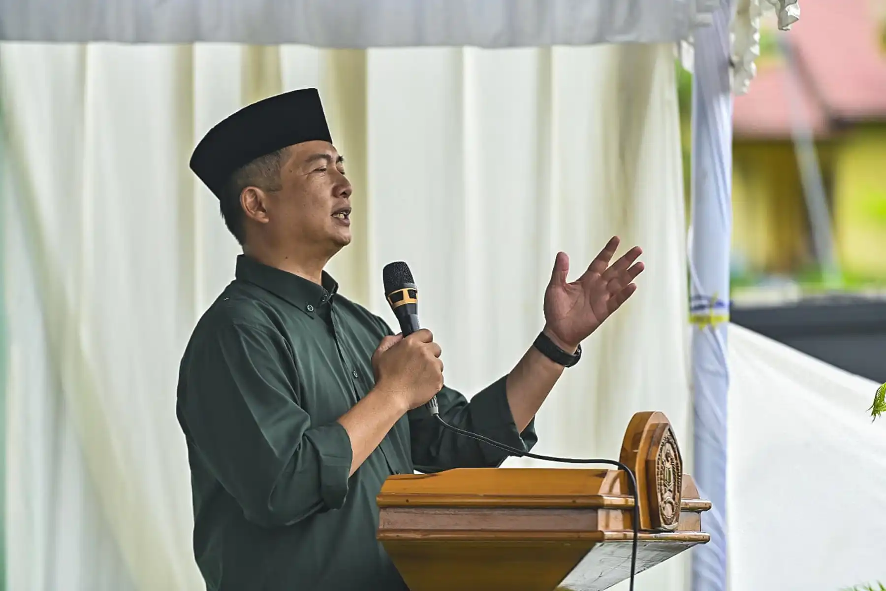 Gubernur NTB Lalu Muhamad Iqbal