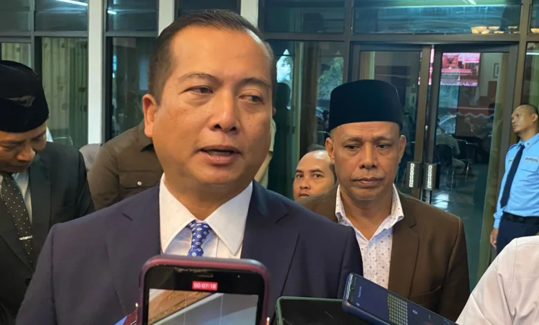 Gubernur NTB Lalu Muhamad Iqbal RUPS Bank NTB Syariah Komisaris Gita Ariadi