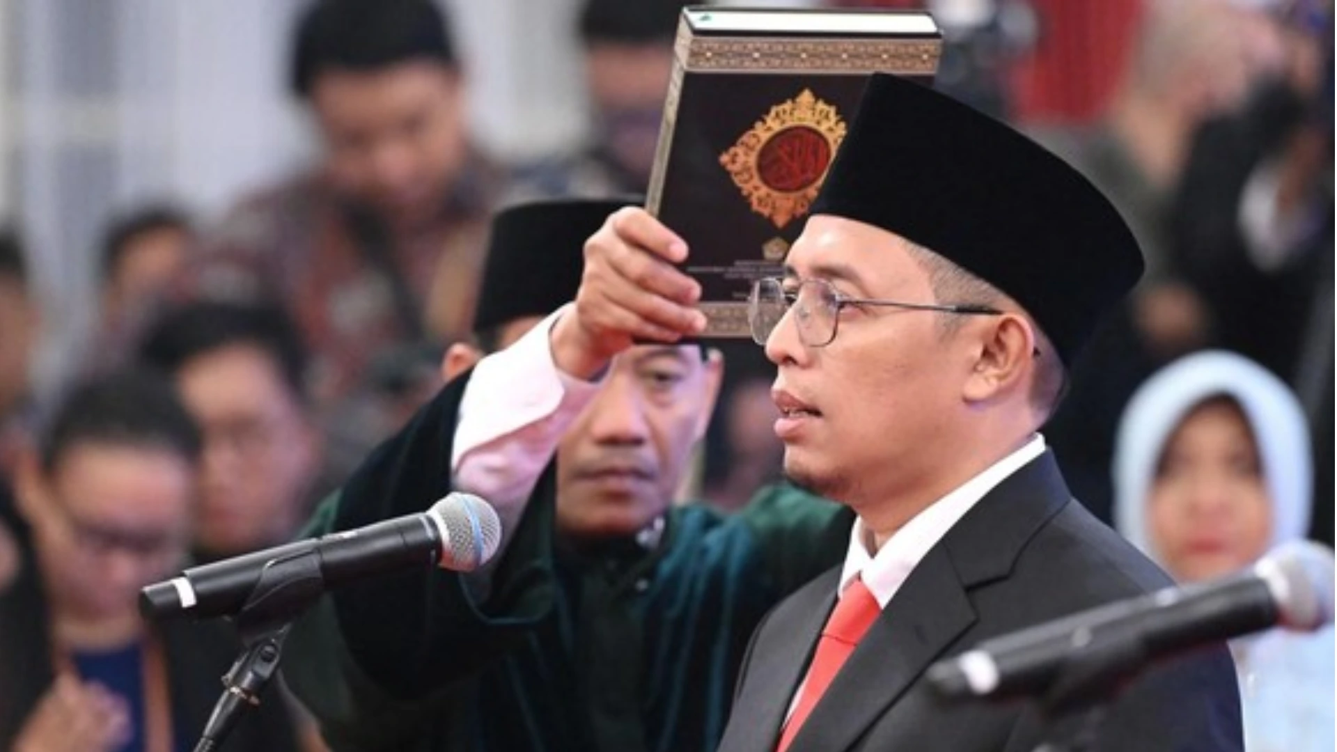 Hasan Nasbi Kepala Kantor Komunikasi Kepresidenan