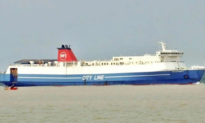 Kapal Muatan Sapi dari Gili Mas Kandas di Perairan Banyuwangi Akibat Kehabisan BBM