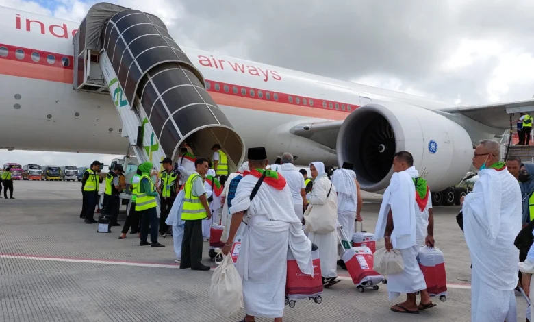 Jemaah Haji NTB Berangkat dari Bandara Lombok 2025