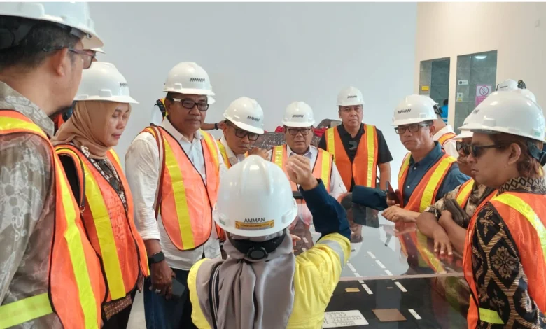 Kunjungan Komisi IV DPRD NTB di kompleks Smelter PT Amman Mineral