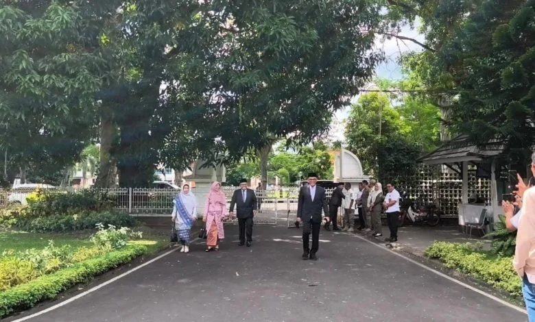 Pejabat Pemprov NTB Datang Jelang Mutasi Tertutup