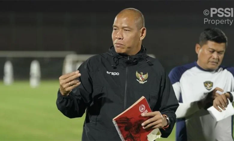 Pelatih Timnas Indonesia U-17 Nova Arianto