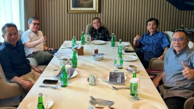 Pertemuan Syahganda Nainggolan, Rocky Gerung, dan Sufmi Dasco