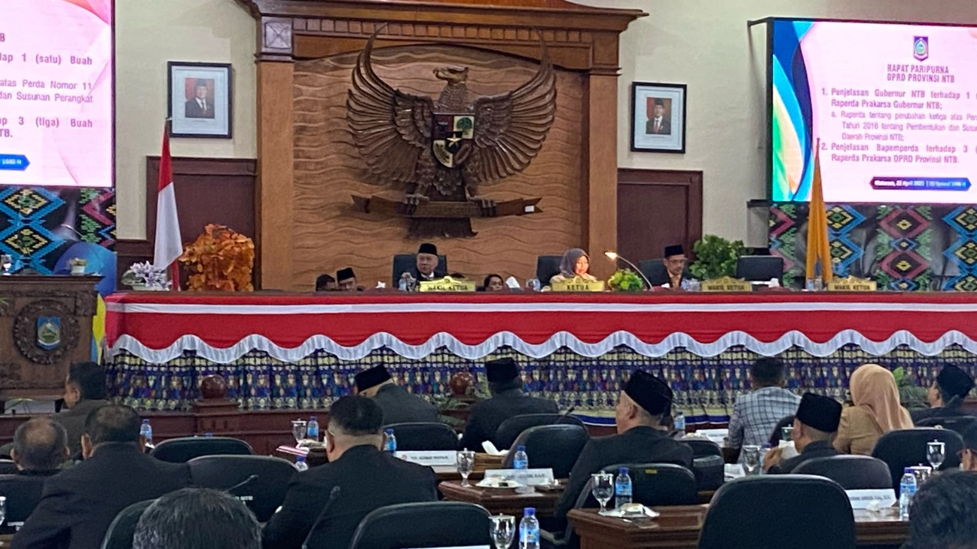 Rapat Paripurna DPRD NTB Usulan Hak Interpelasi DAK Pemprov NTB 2024