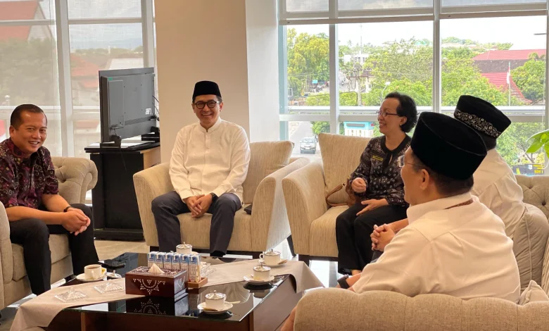 Dana TKD NTB 2025 Silaturahmi Forum Komunikasi Industri Jasa Keuangan NTB