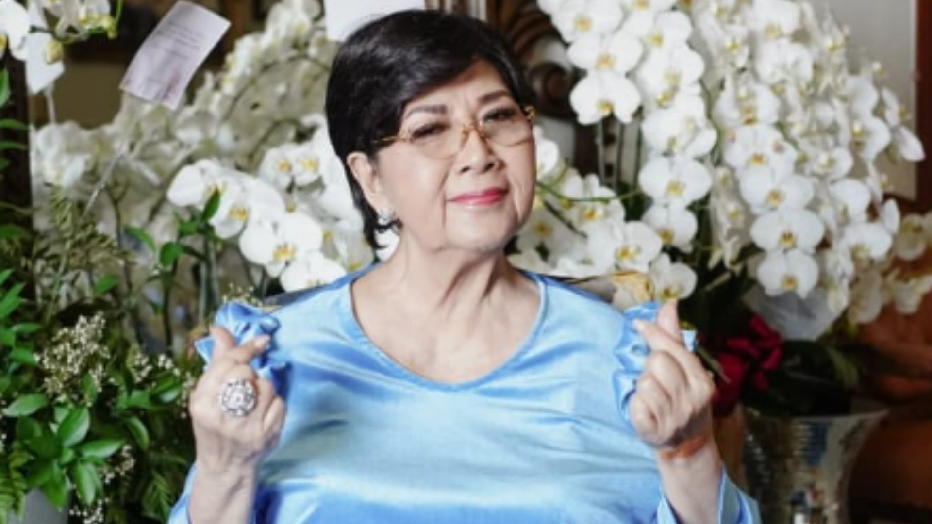 Mendiang Titiek Puspa