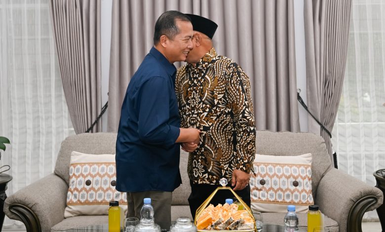 Gubernur NTB, Lalu Muhamad Iqbal, menerima kunjungan Duta Besar Indonesia untuk Uni Emirat Arab (UEA), Husen Bagis, di Pendopo Gubernur
