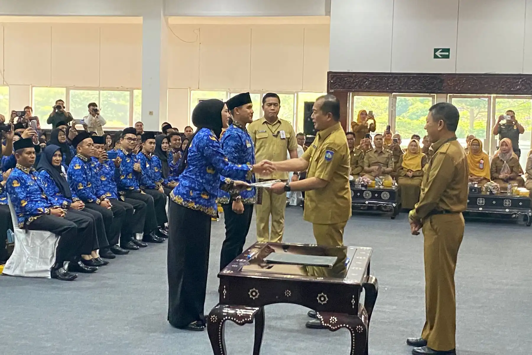Penyerahan SK CPNS dan PPPK Pemprov NTB 2024