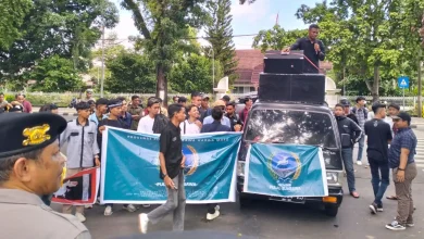 Aksi Demonstrasi KP4S Desak Pembentukan Provinsi Pulau Sumbawa PPS di Kantor Gubernur NTB