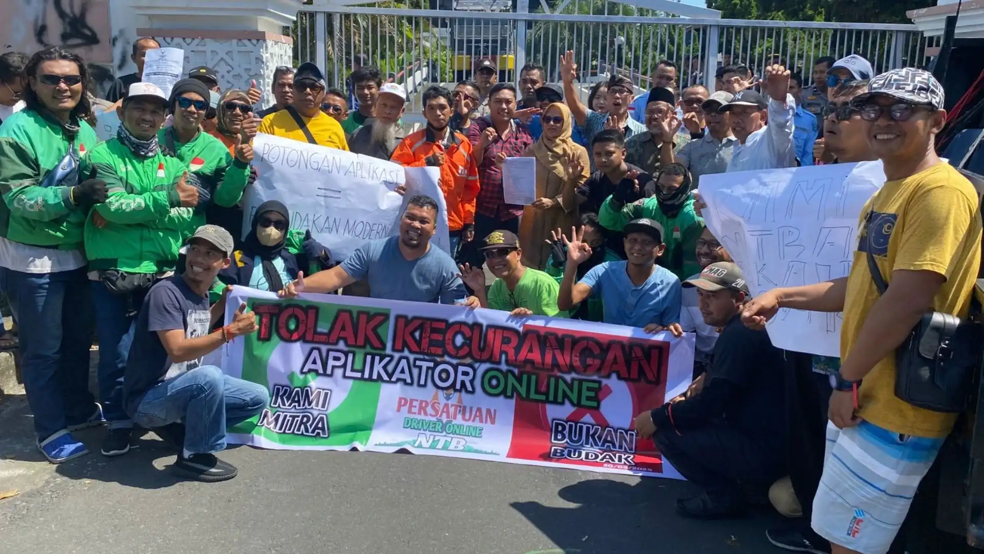 Demo Ojol di NTB Hari ini