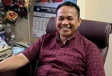 Staf Ahli Gubernur Bidang Sosial Kemasyarakatan Ahsanul Khalik