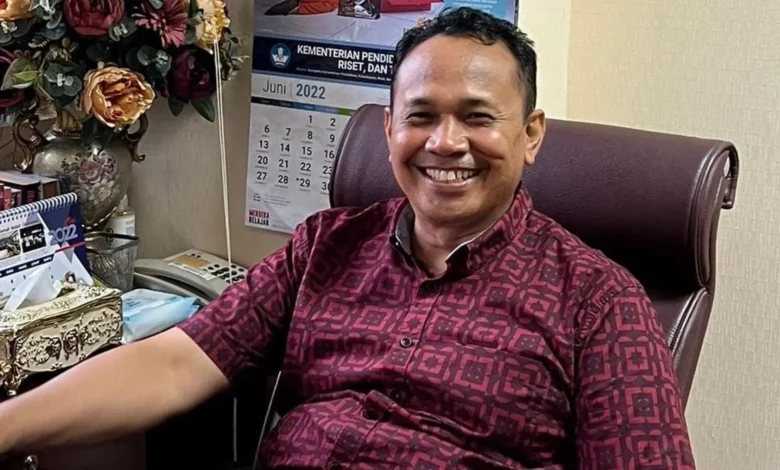 Staf Ahli Gubernur Bidang Sosial Kemasyarakatan Ahsanul Khalik