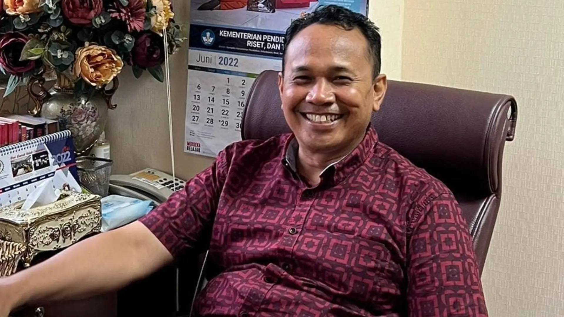Staf Ahli Gubernur Bidang Sosial Kemasyarakatan Ahsanul Khalik