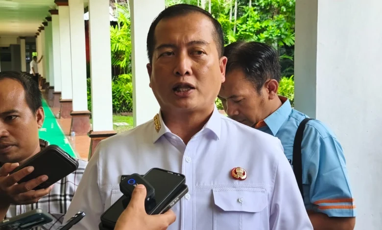 Gubernur NTB Lalu Muhamad Iqbal Pertumbuhan Ekonomi NTB Ketua Pansel NTB Syariah Kasus Masker Covid-19