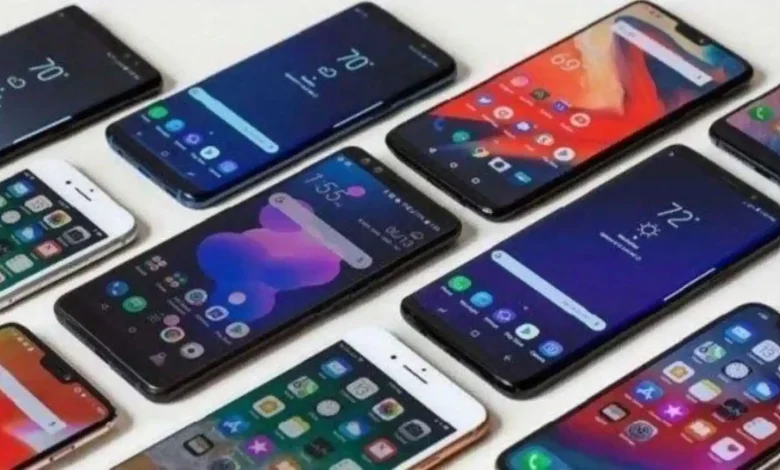 Ilustrasi smartphone dengan baterai awet seharian