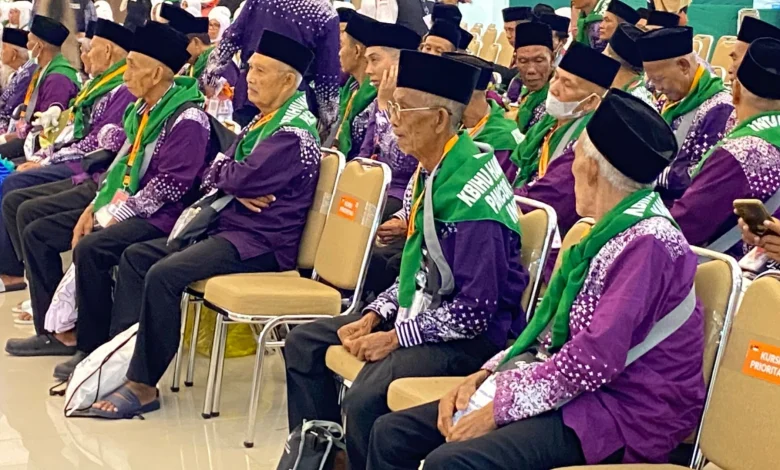 Jemaah Calon Haji JCH Kloter 4 NTB asal Lombok Timur