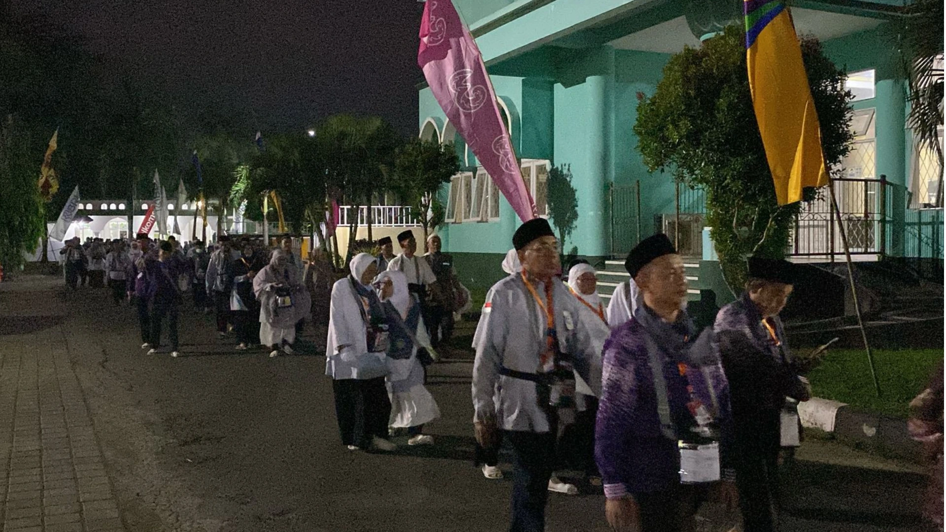 Jemaah Calon Haji Kloter Pertama NTB 2025 asal Lombok Barat