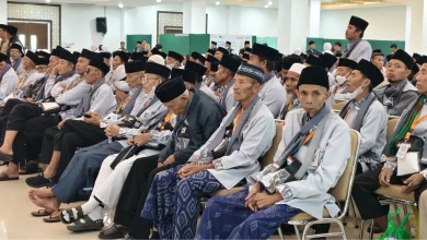 Jemaah Calon Haji asal Lombok Barat Kloter Pertama Embarkasi Lombok 2025
