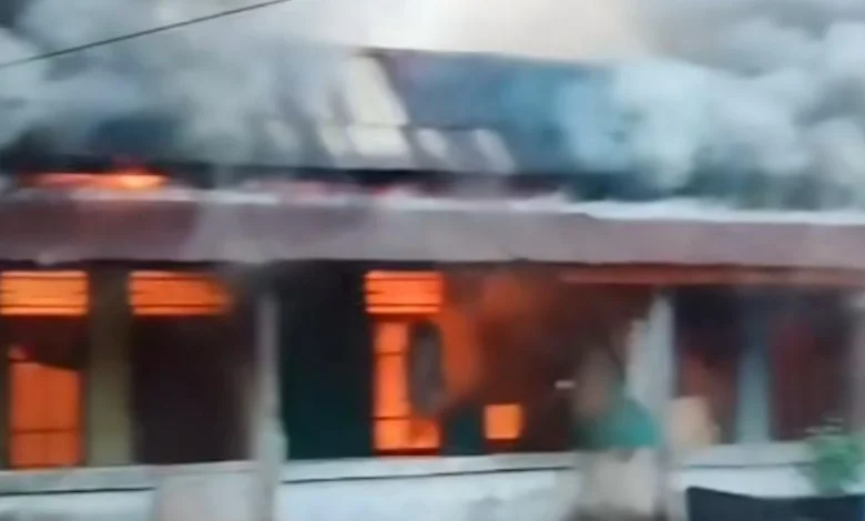 Kebakaran Rumah Dinas Polisi di Bima