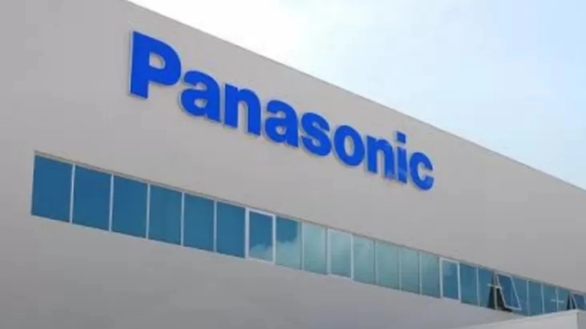 Pabrik Panasonic di Indonesia Isu PHK 10.000 Karyawan
