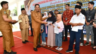 Penyerahan Bantuan untuk Anak Yatim Piatu di Lombok Timur