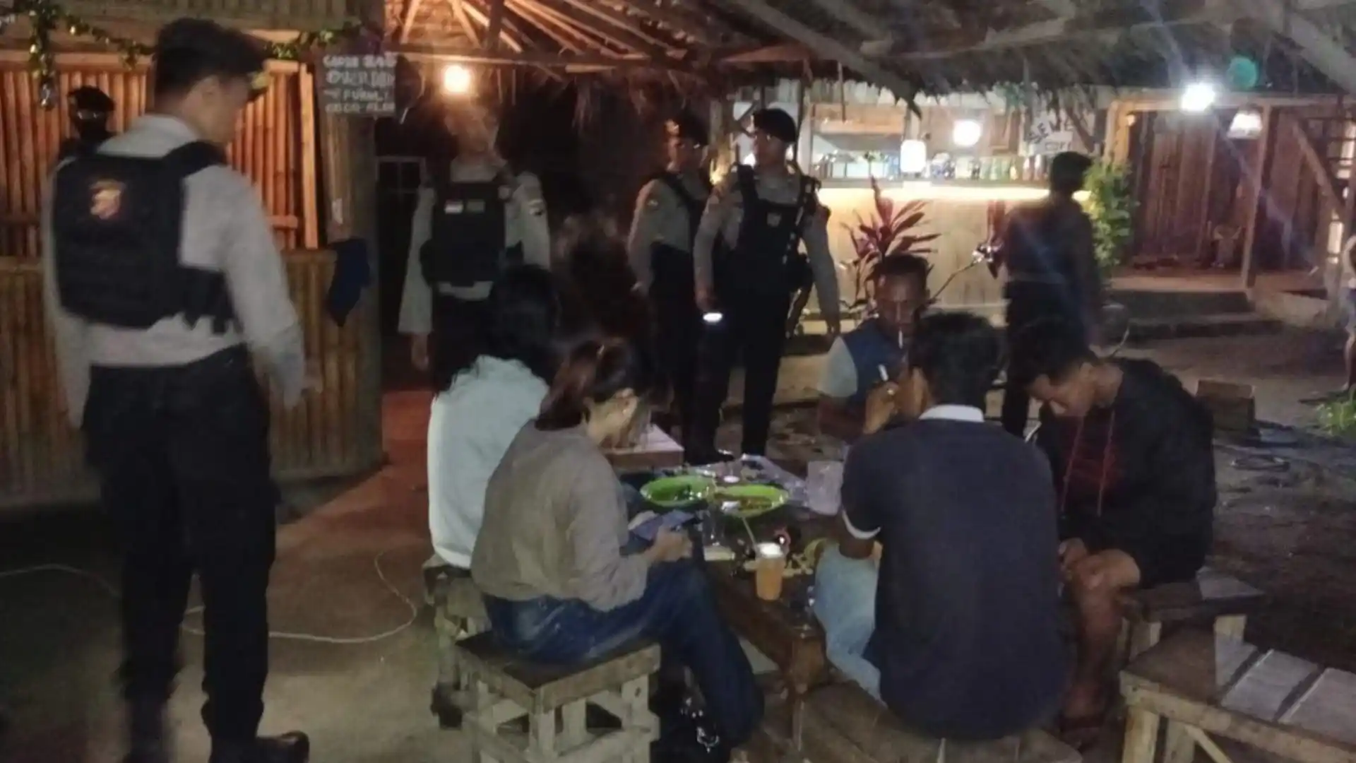 Pesta Miras di Labuhan Haji