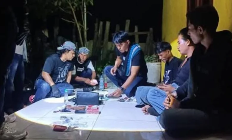 TNI Gerebek Sarang Narkoba di Bima