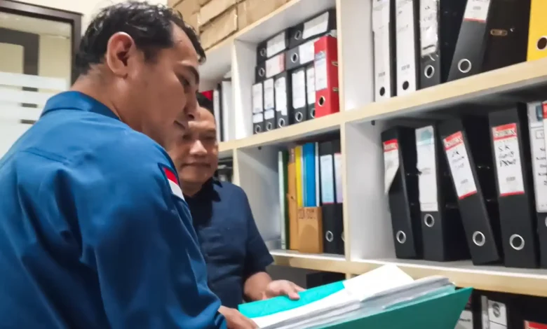 Kejati NTB Menggeledah Kantor PT GNE