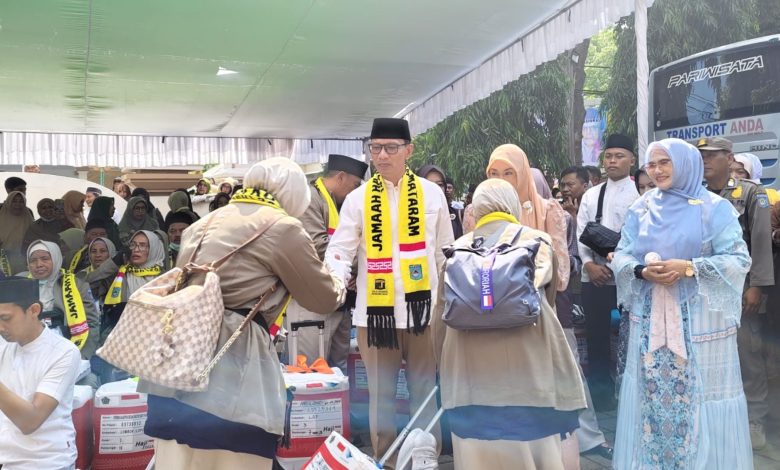 Pelepasan Jemaah Haji Kloter 3 Kota Mataram