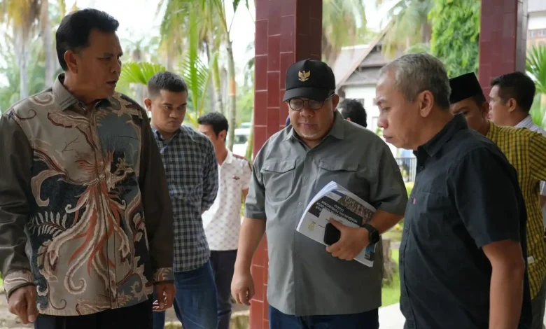 Fahri Hamzah Bertemu Bupati Sumbawa Syarafuddin Jarot