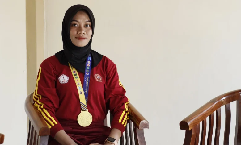 Fhenny Syurisma Mahasiswi STKIP Taman Siswa Bima