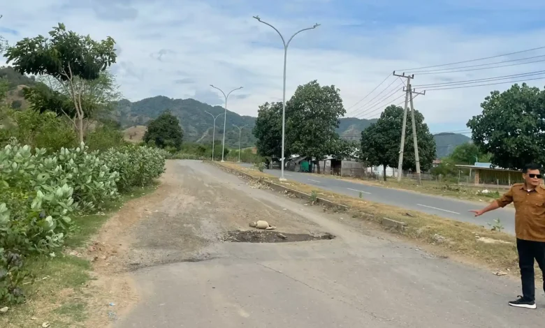 Pemprov NTB Mulai Perbaiki Jalan Simpang Tano Sumbawa Barat